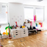 Selfiestudio mit Hintergrund und Accessoires
