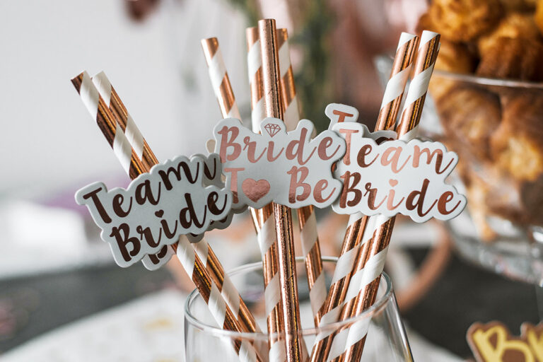 Dekorierte Strohhalme