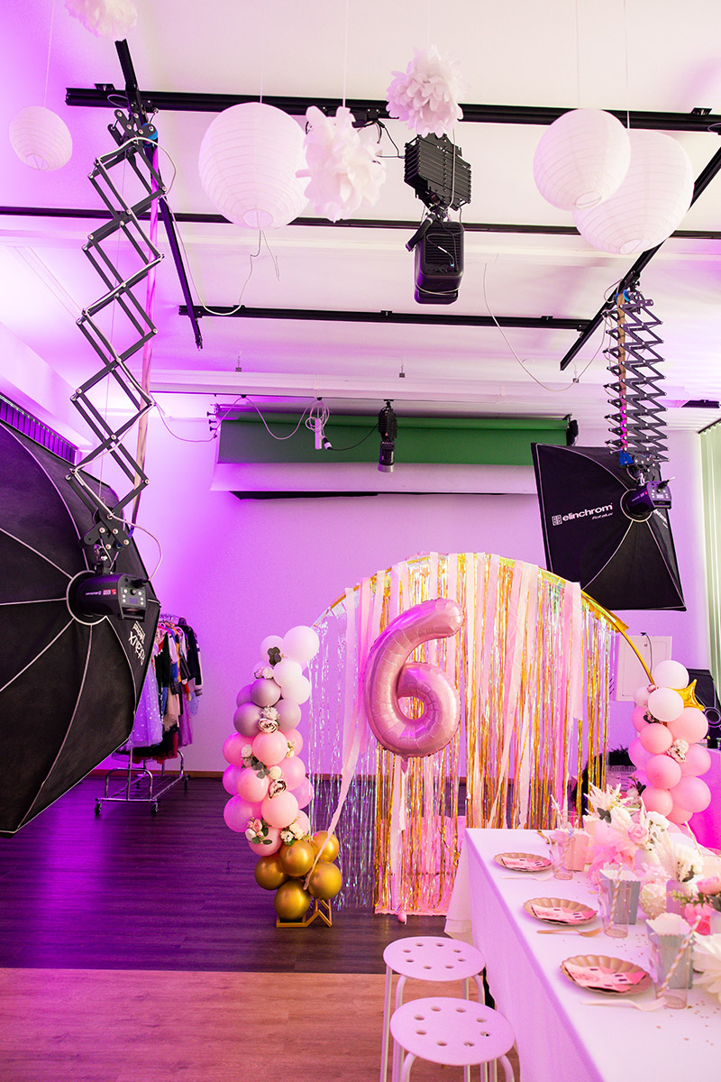 Fotostudio in rosa Prinzessinnenlook dekoriert